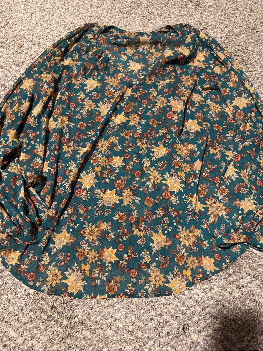 torrid Green Floral V-Neck Peasant Blouse - Picture 4 of 4